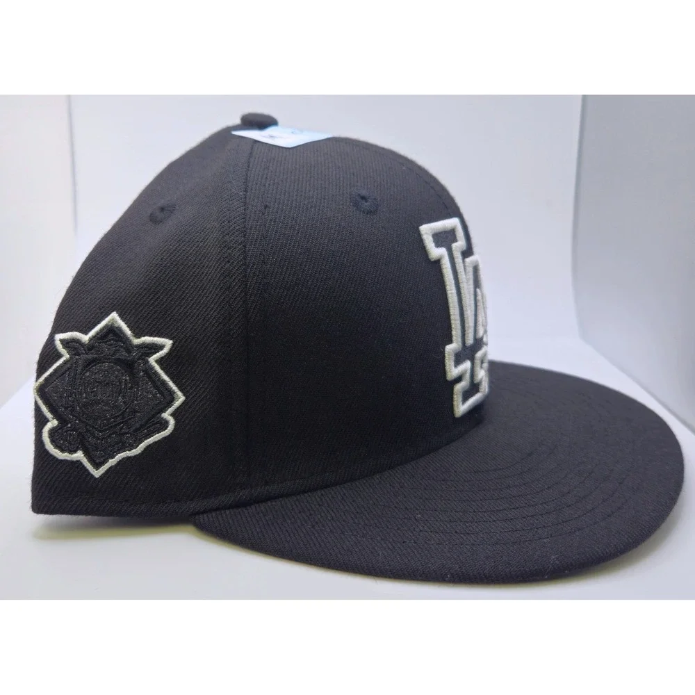 New Era 9FIFTY Los Angeles Dodgers LA Snapback Hat Black White Medium-Large